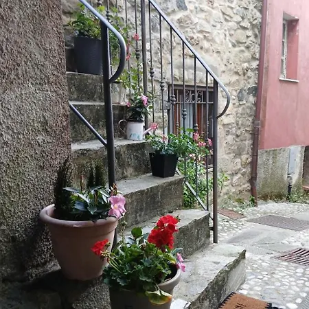 La Casa Di Pietra A